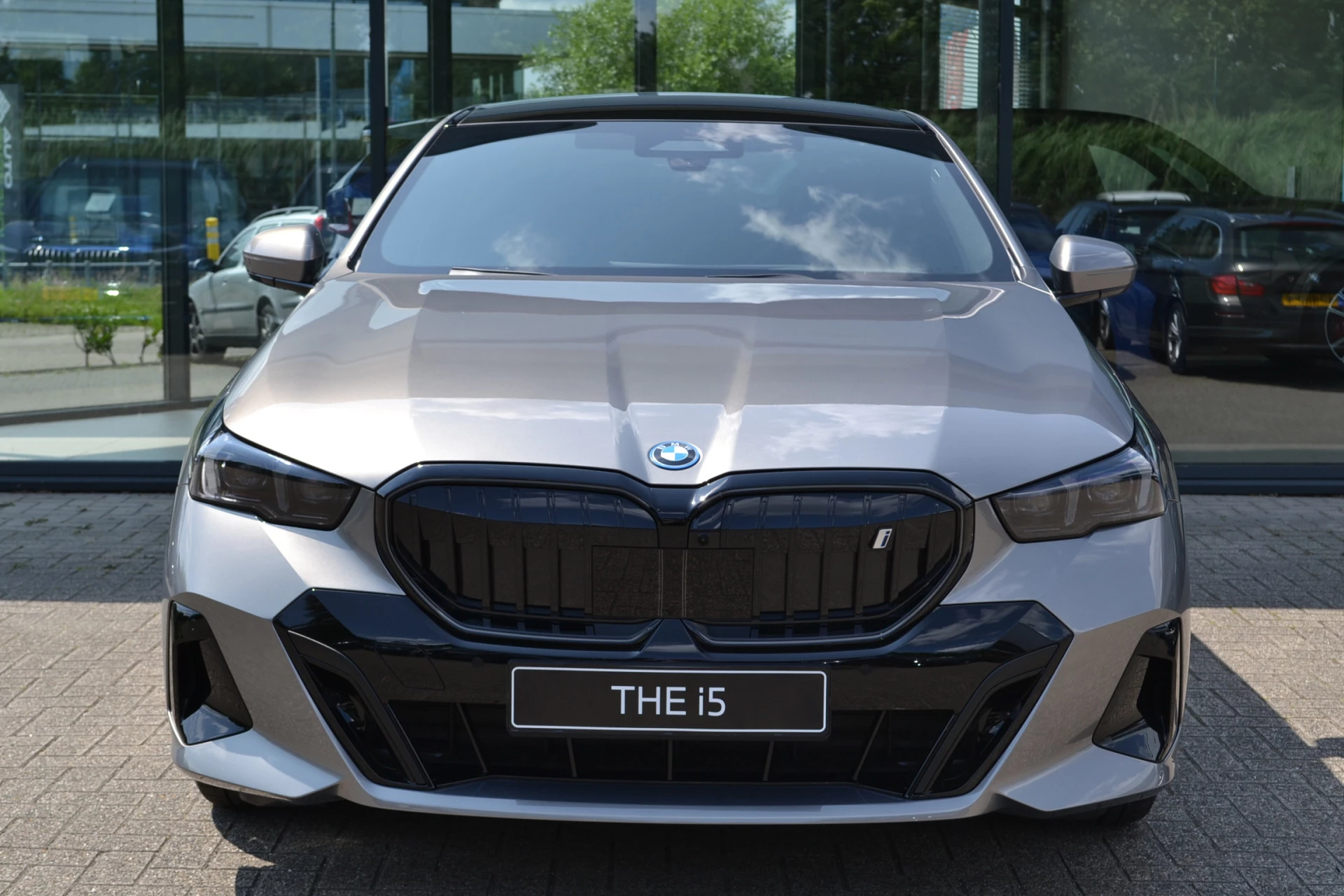 Hoofdafbeelding BMW i5