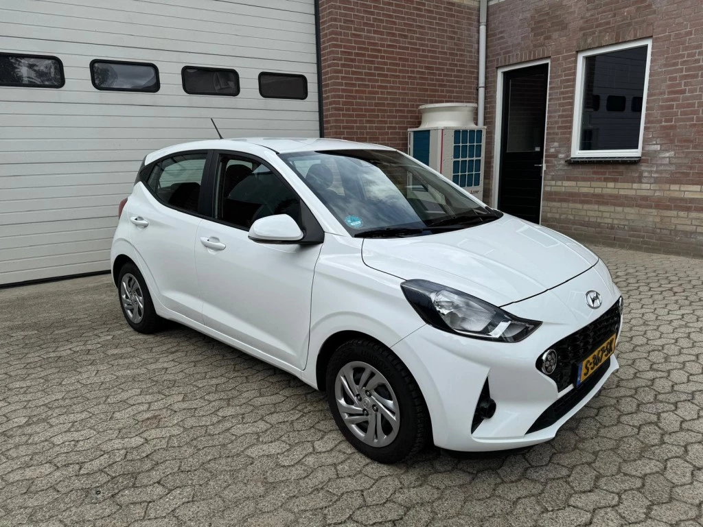 Hoofdafbeelding Hyundai i10