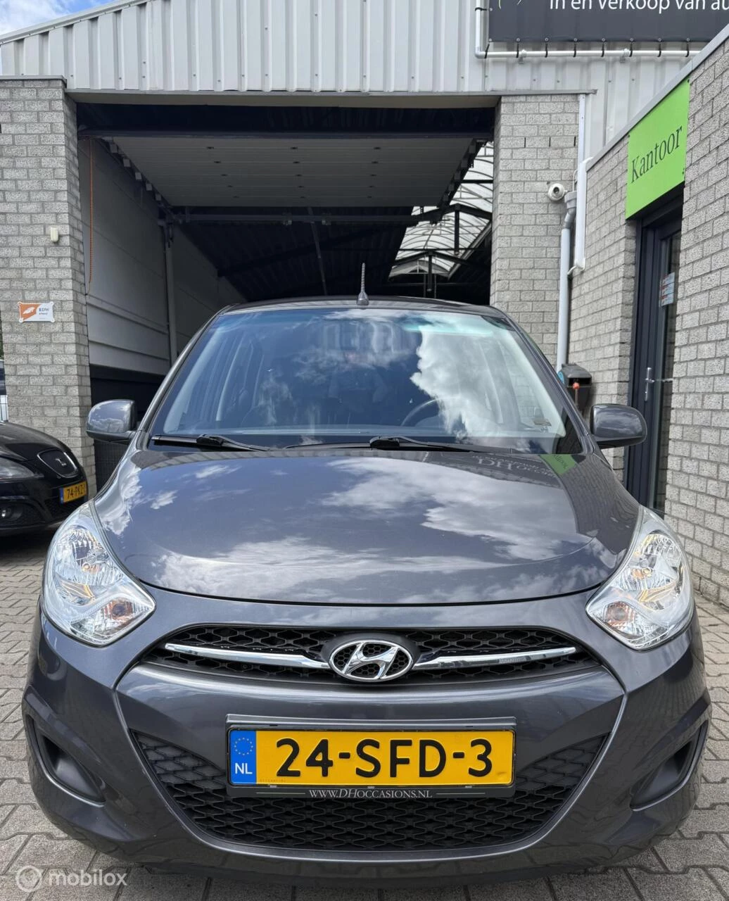 Hoofdafbeelding Hyundai i10
