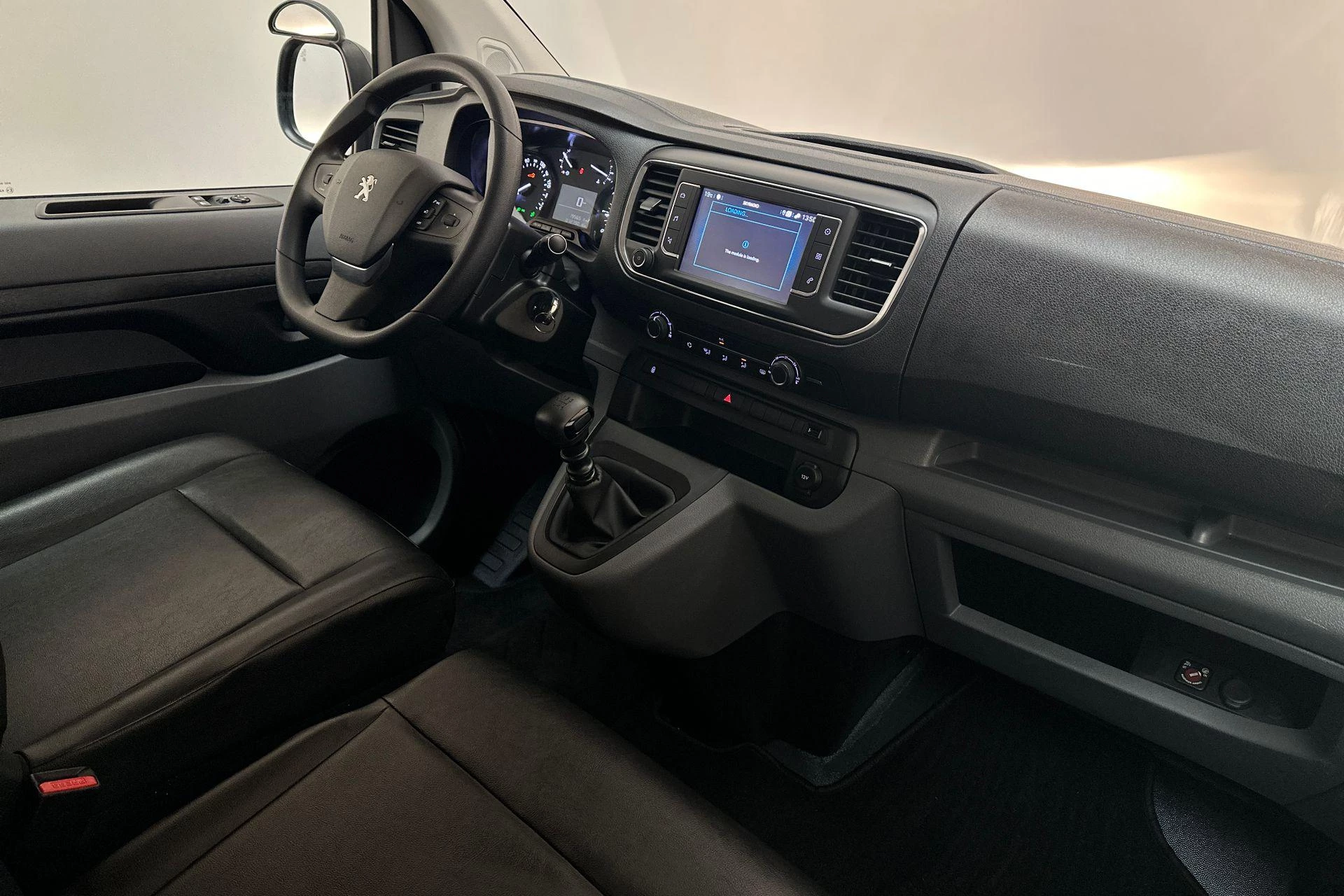 Hoofdafbeelding Peugeot Traveller