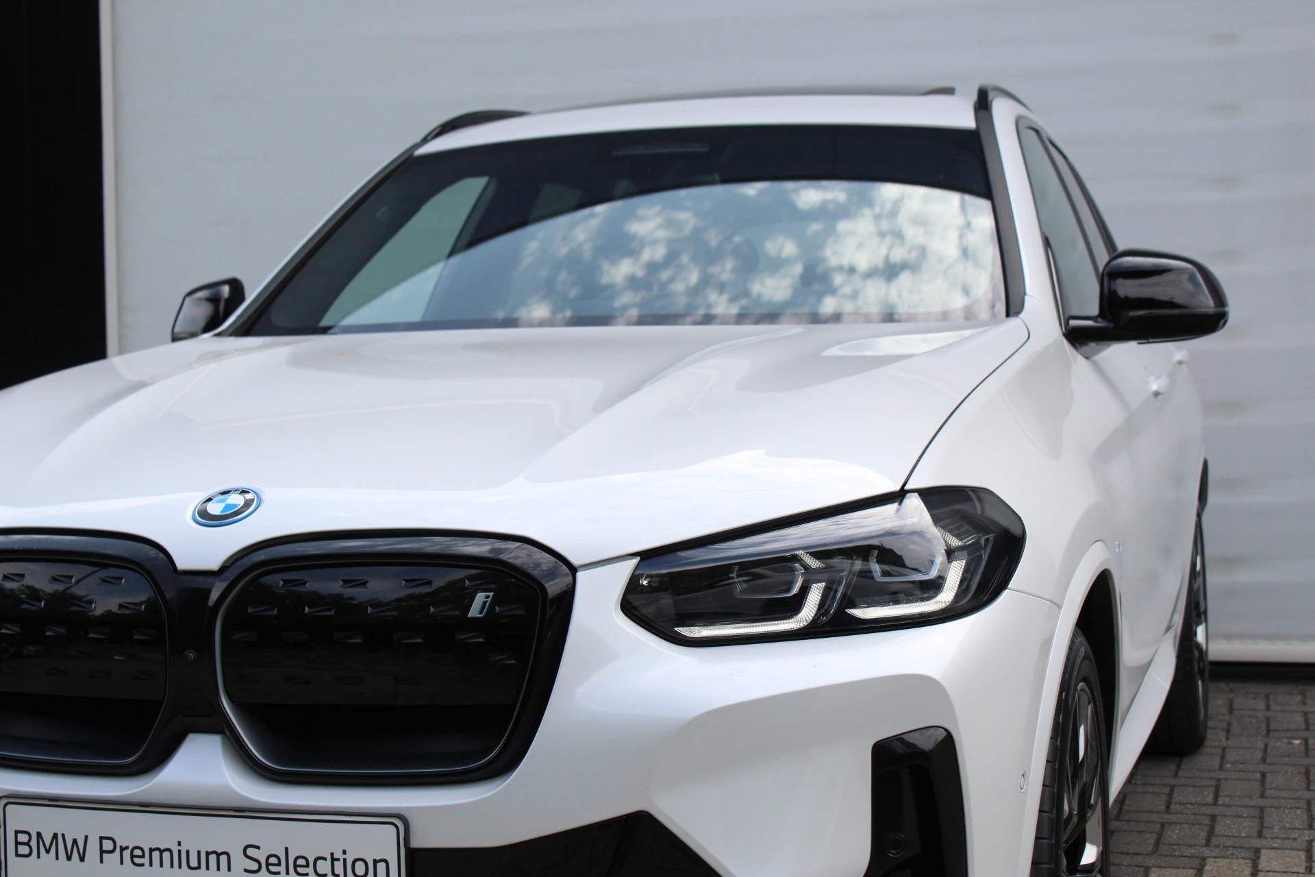 Hoofdafbeelding BMW iX3