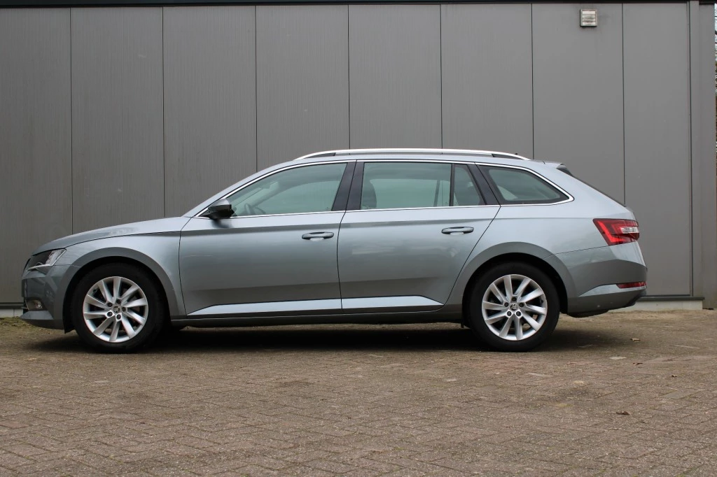 Hoofdafbeelding Škoda Superb