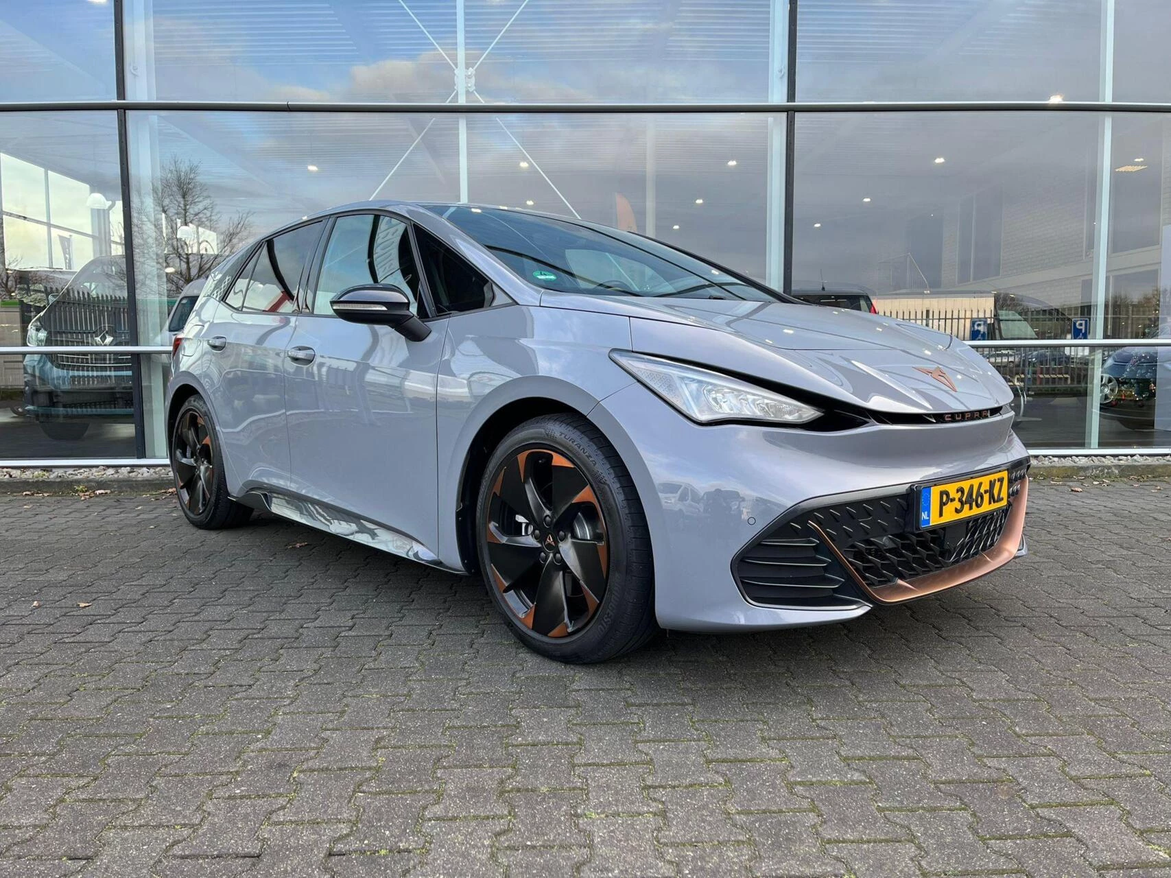 Hoofdafbeelding CUPRA Born
