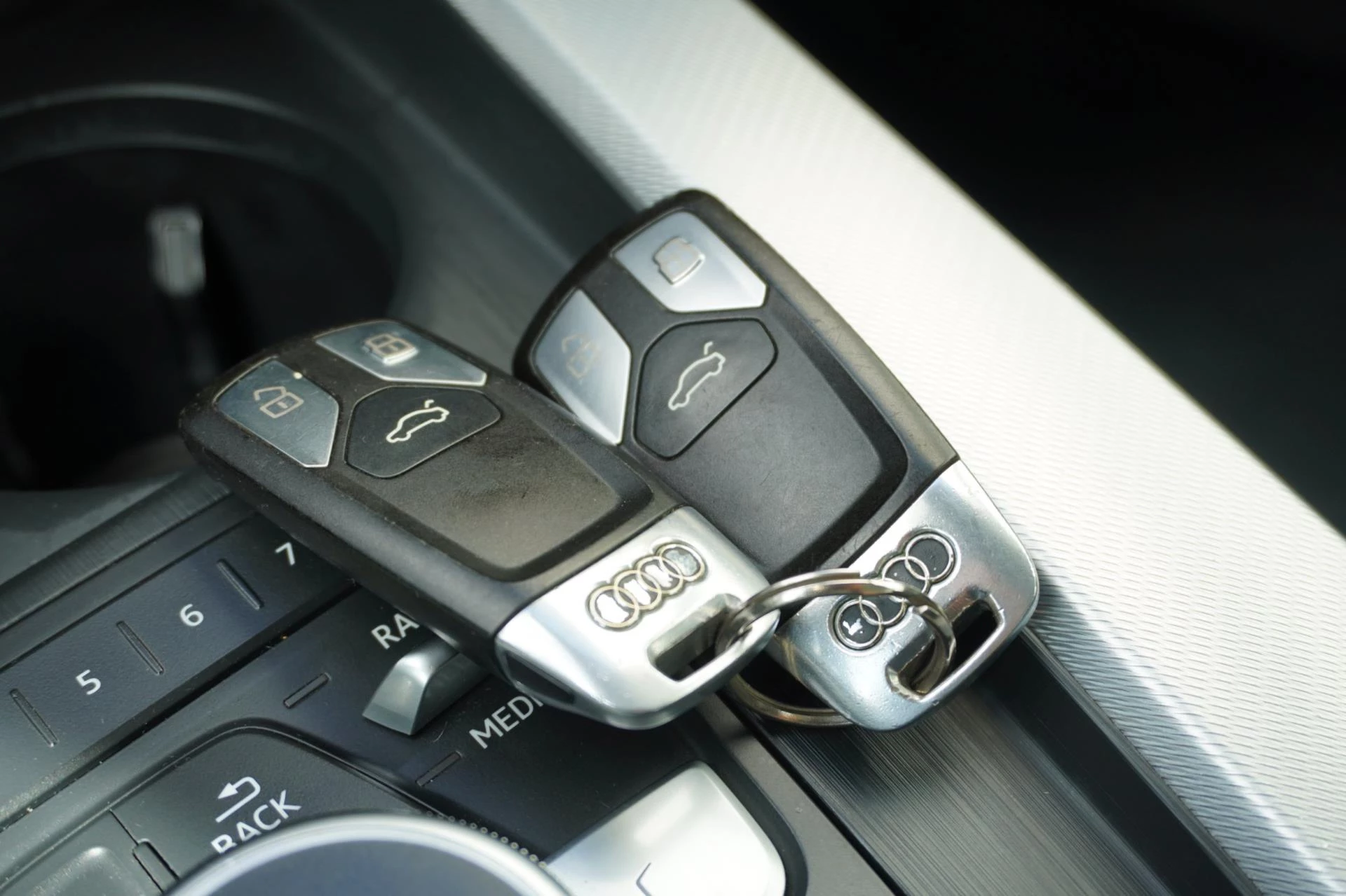 Hoofdafbeelding Audi A4