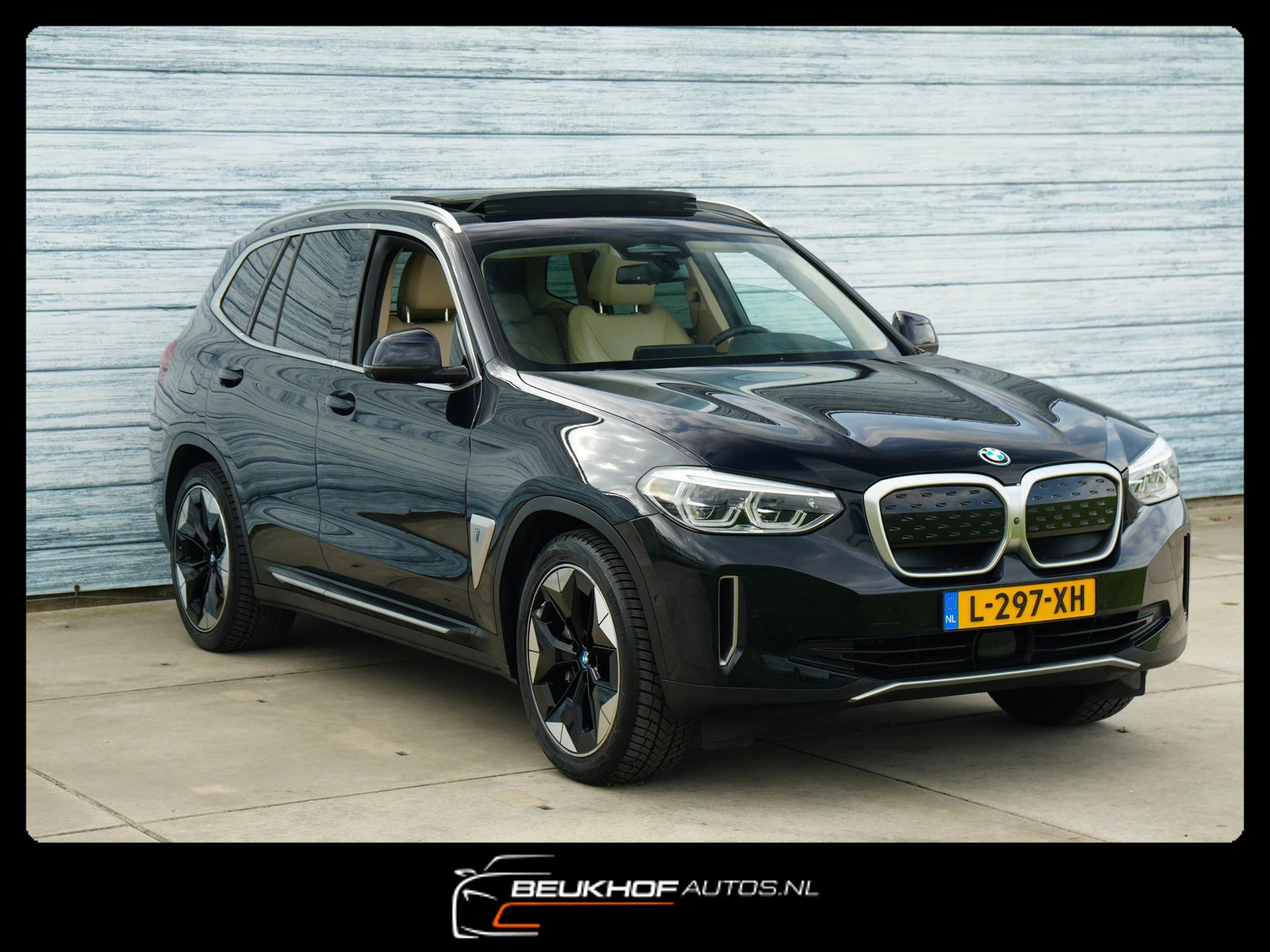 Hoofdafbeelding BMW iX3