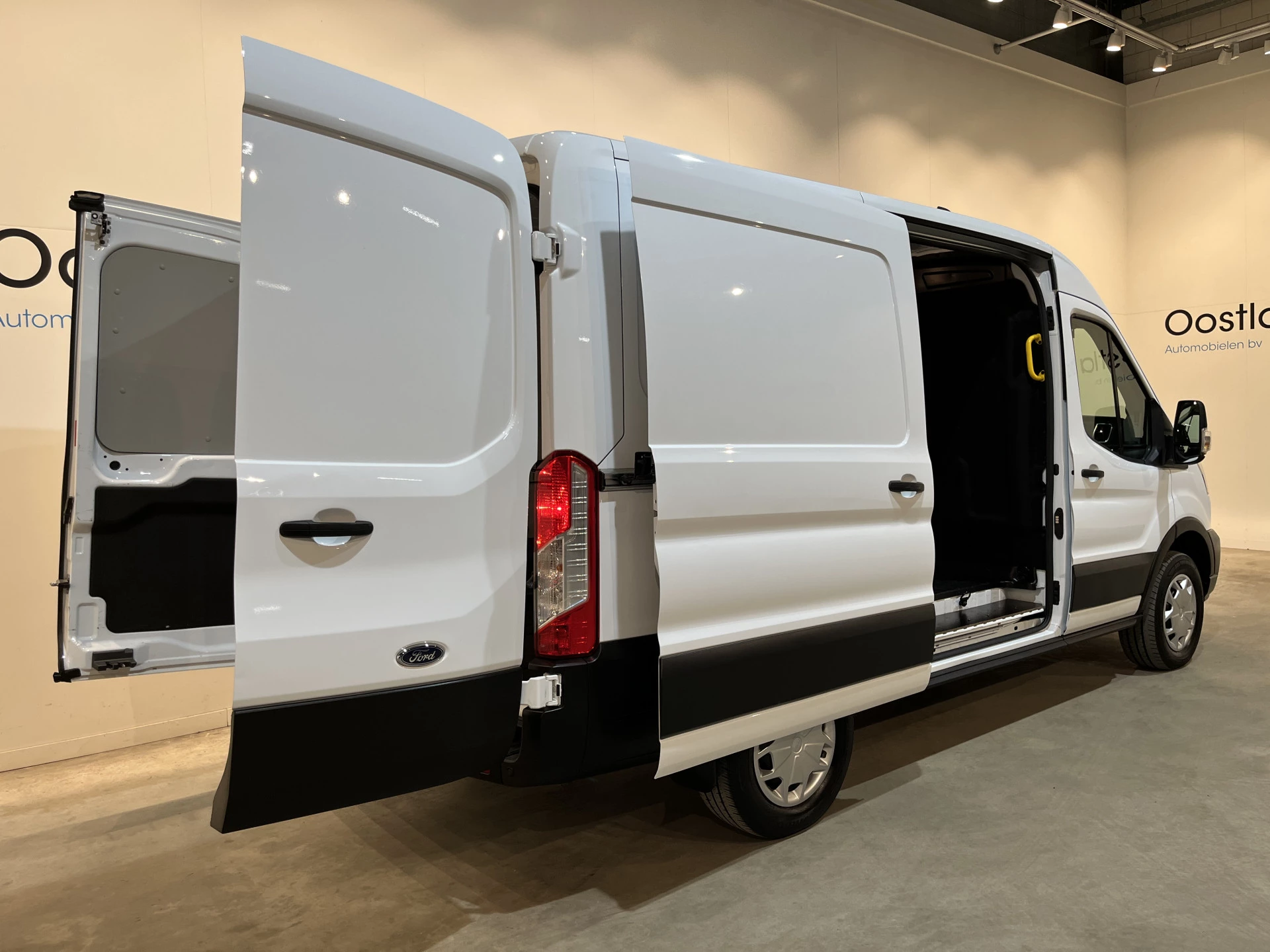 Hoofdafbeelding Ford E-Transit