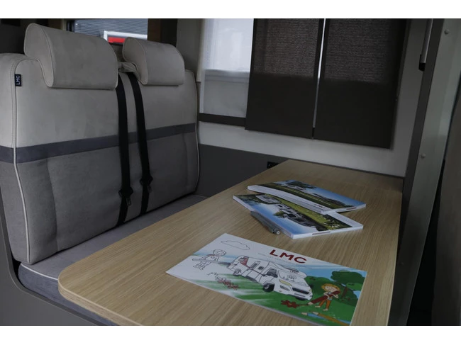 Hoofdafbeelding LMC Camper