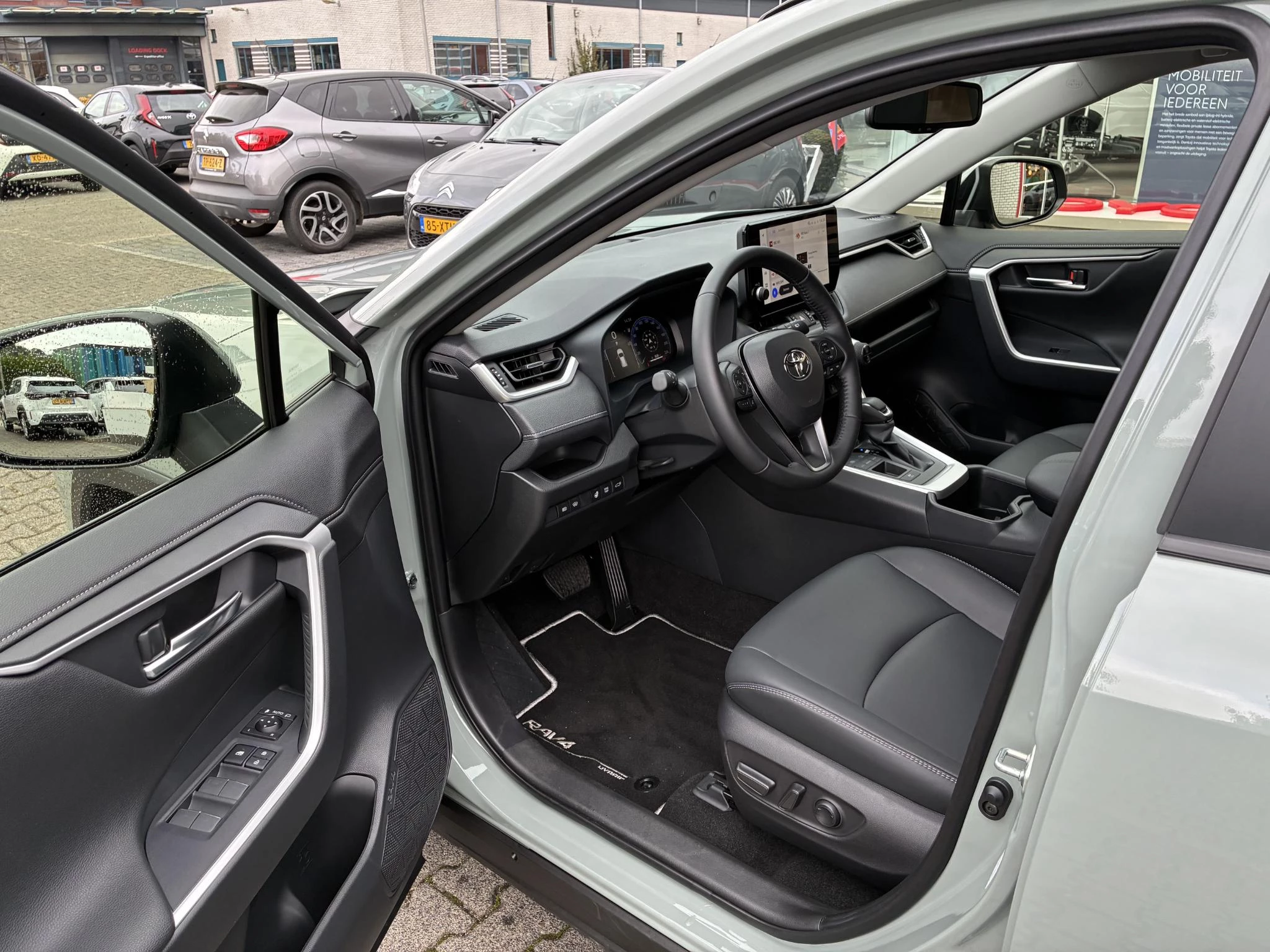 Hoofdafbeelding Toyota RAV4