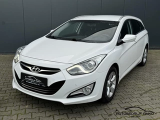 Hoofdafbeelding Hyundai i40 Hyundai i40 1.6 GDI Blue Business Edition / CRUISE. / CAMERA / NAVI / STOELVERW. /