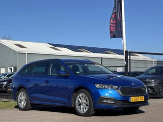 Skoda Octavia Combi 1.0 e-TSI Business Edition cruise apple carplay