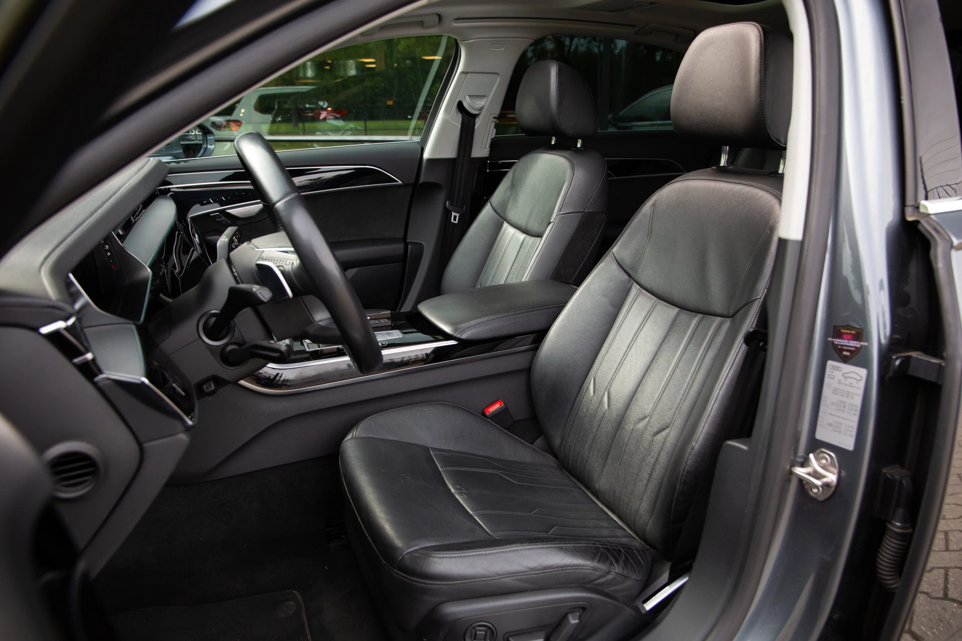 Hoofdafbeelding Audi A8