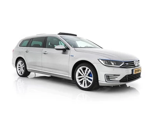 Volkswagen Passat Variant 1.4 TSI GTE Highline Plug-in Aut. *PANO | LEATHER-ALCANTARA | FULL-LED | CAMERA | NAVI-FULLMAP | ADAPTIVE-CRUISE | HEATED-ERGONOMIC-SPORTSEATS | KEYLESS | PDC | ECC | PRIVACY-GLASS | TOWBAR | AMBIENT-LIGHT | KEYLESS | ..