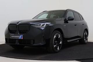 BMW X3 30e xDrive M Sport Automaat / Panoramadak / Trekhaak / Sportstoelen / M Sportonderstel / Stoelventilatie / Stuurverwarming / Parking Assistant Plus / Harman Kardon