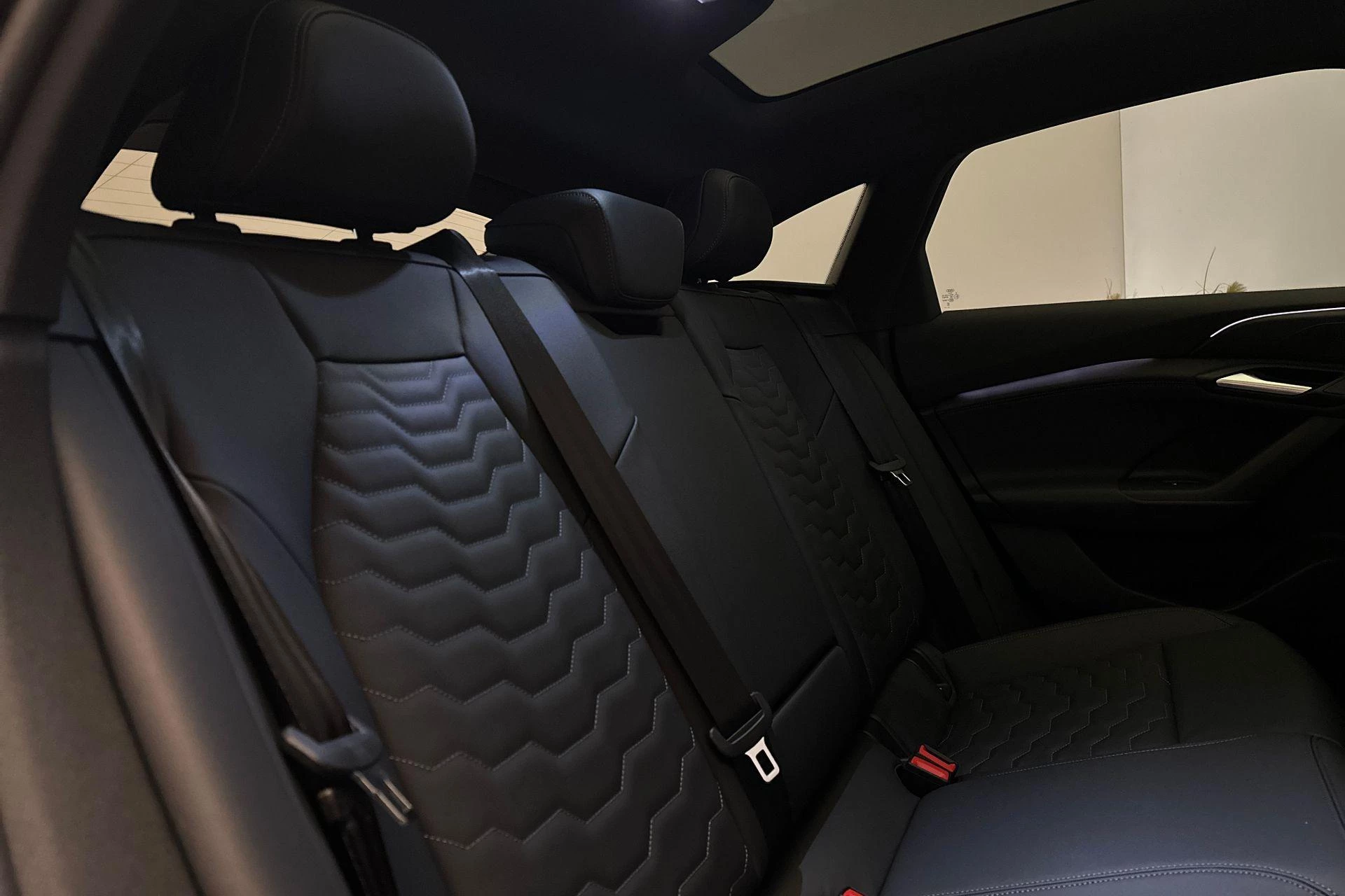 Hoofdafbeelding Audi A6 e-tron