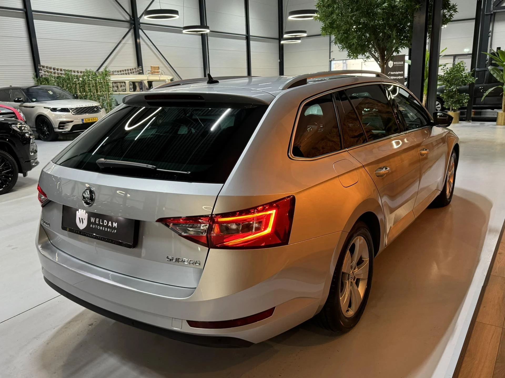 Hoofdafbeelding Škoda Superb