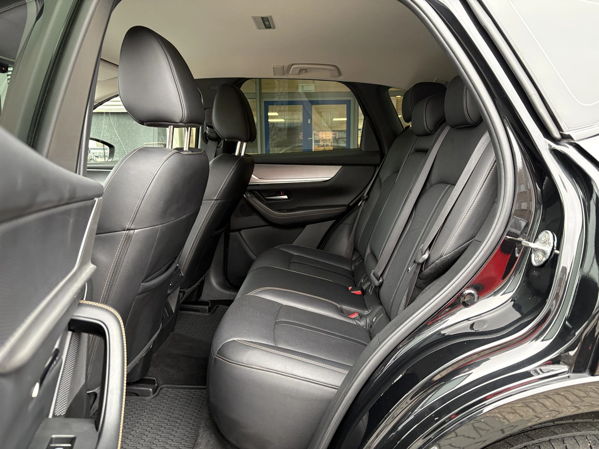 Hoofdafbeelding Mazda CX-60