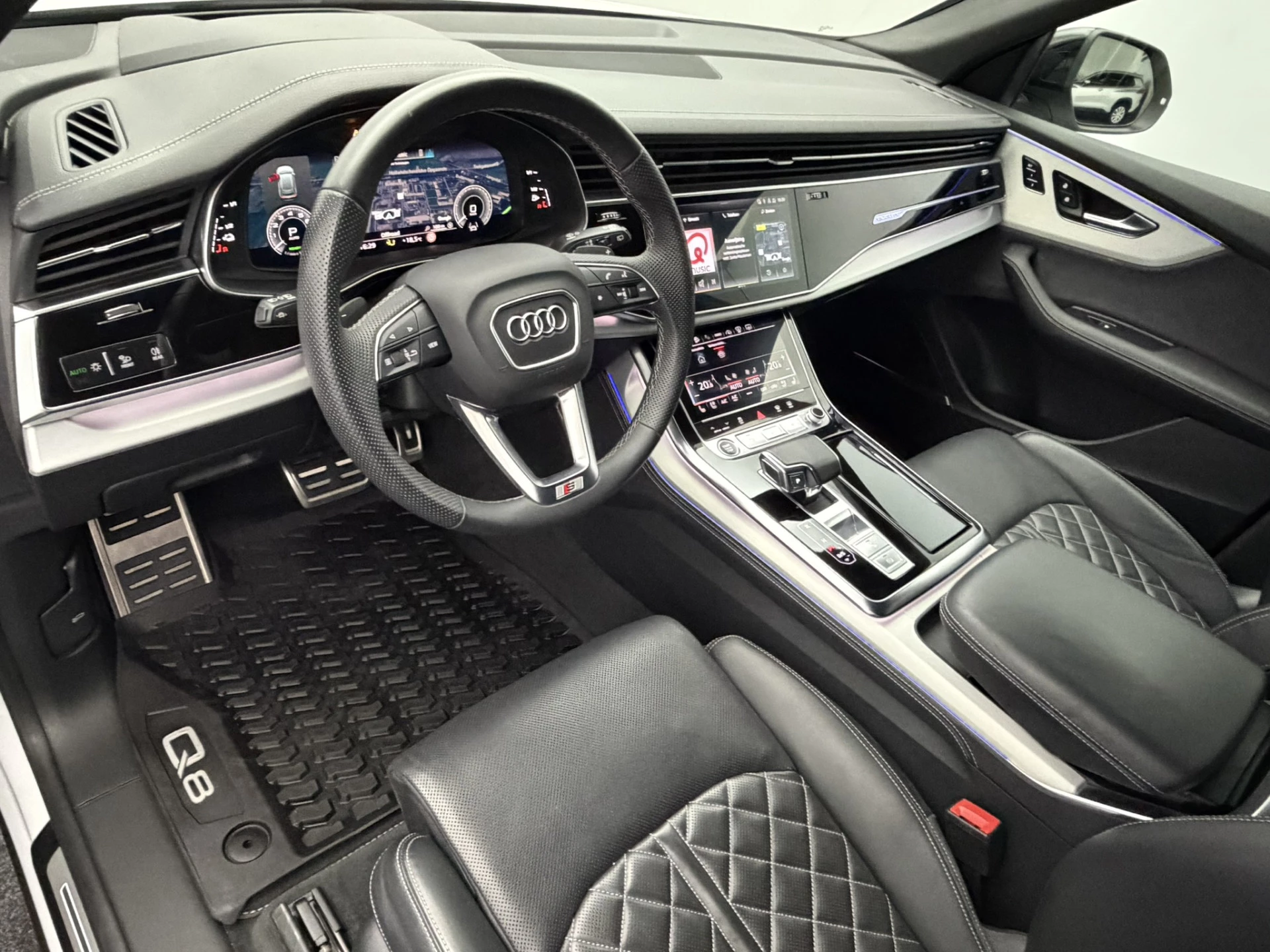 Hoofdafbeelding Audi Q8