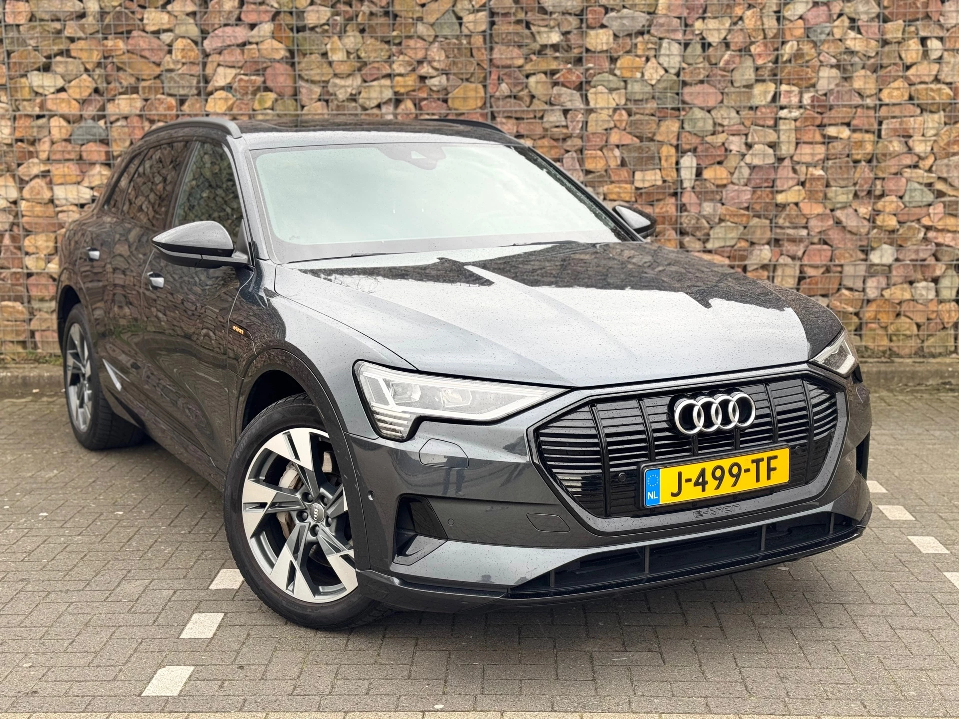 Hoofdafbeelding Audi e-tron