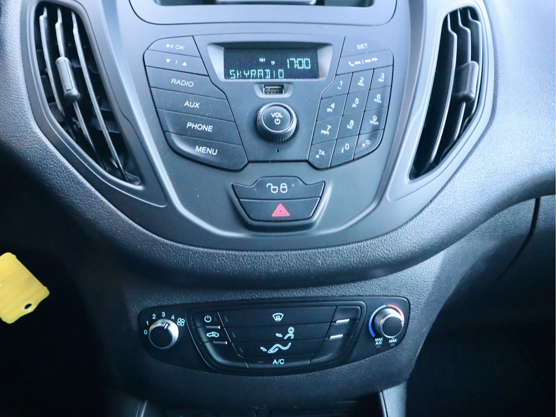 Hoofdafbeelding Ford Transit Courier