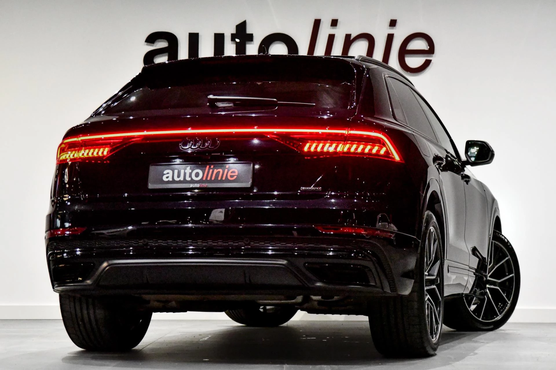 Hoofdafbeelding Audi Q8