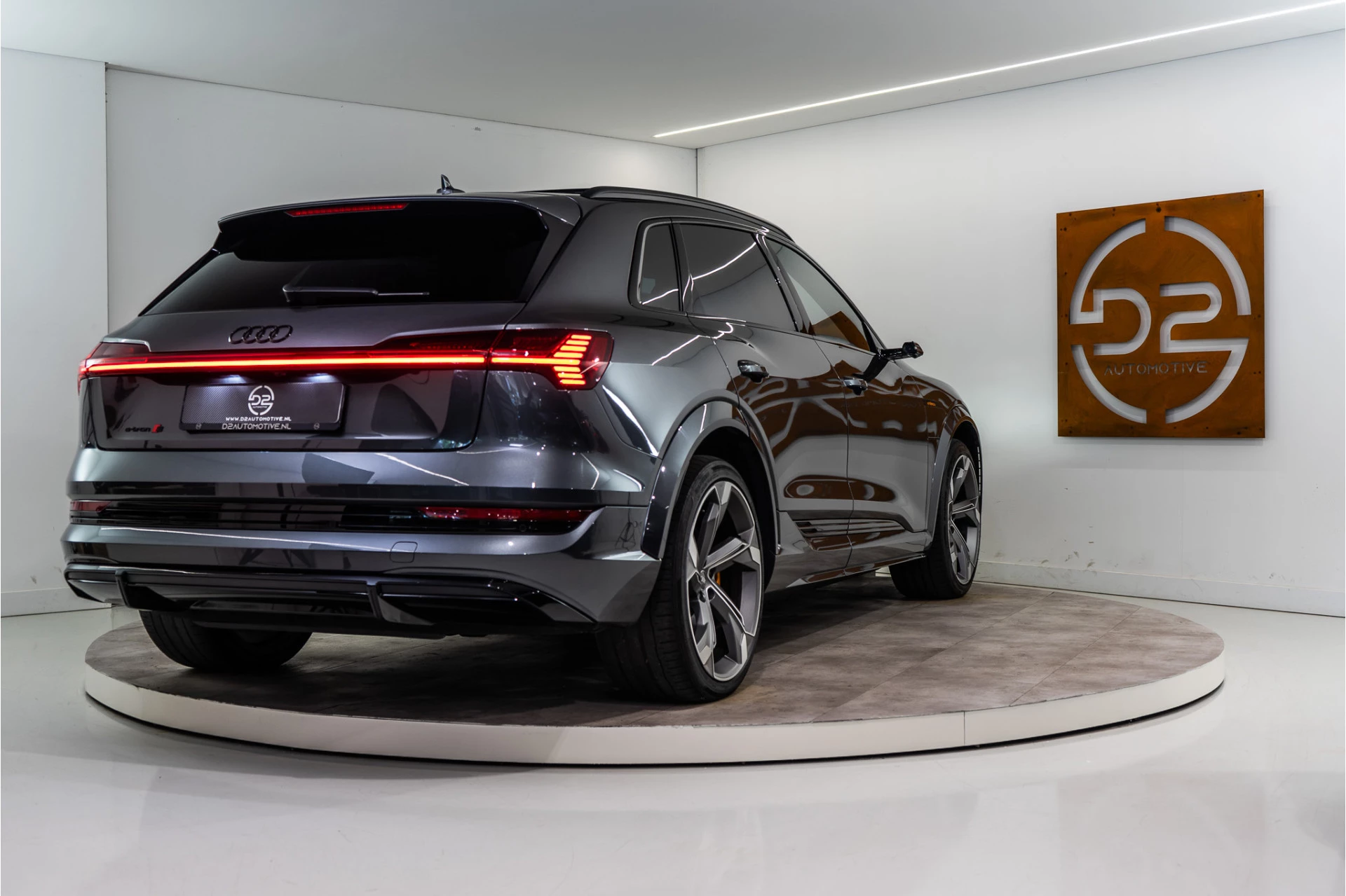 Hoofdafbeelding Audi e-tron