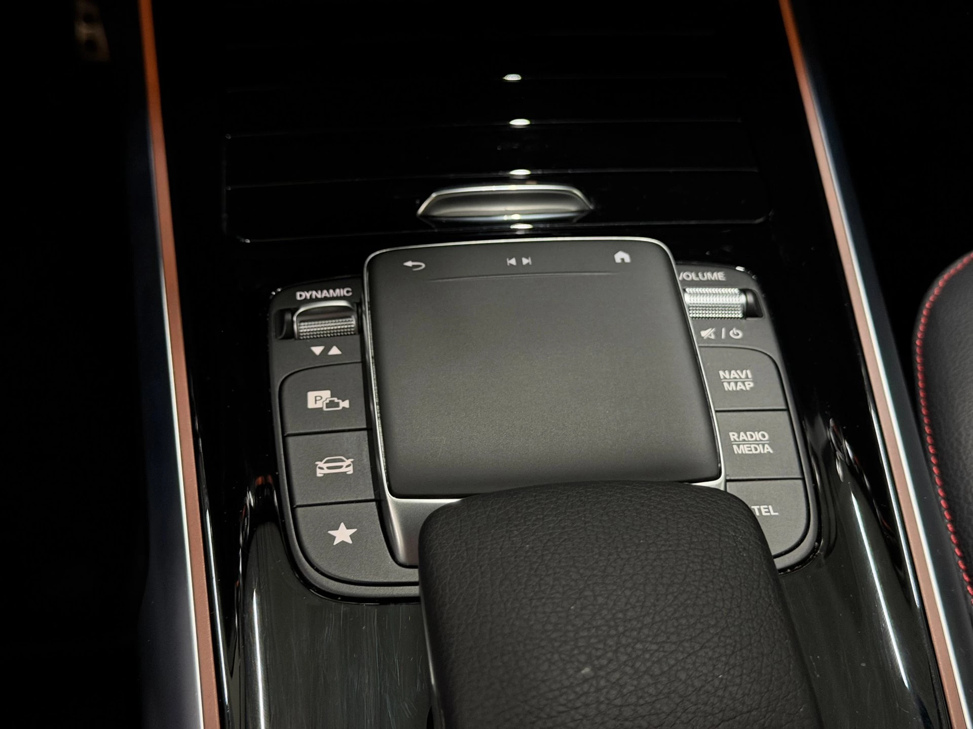 Hoofdafbeelding Mercedes-Benz EQB