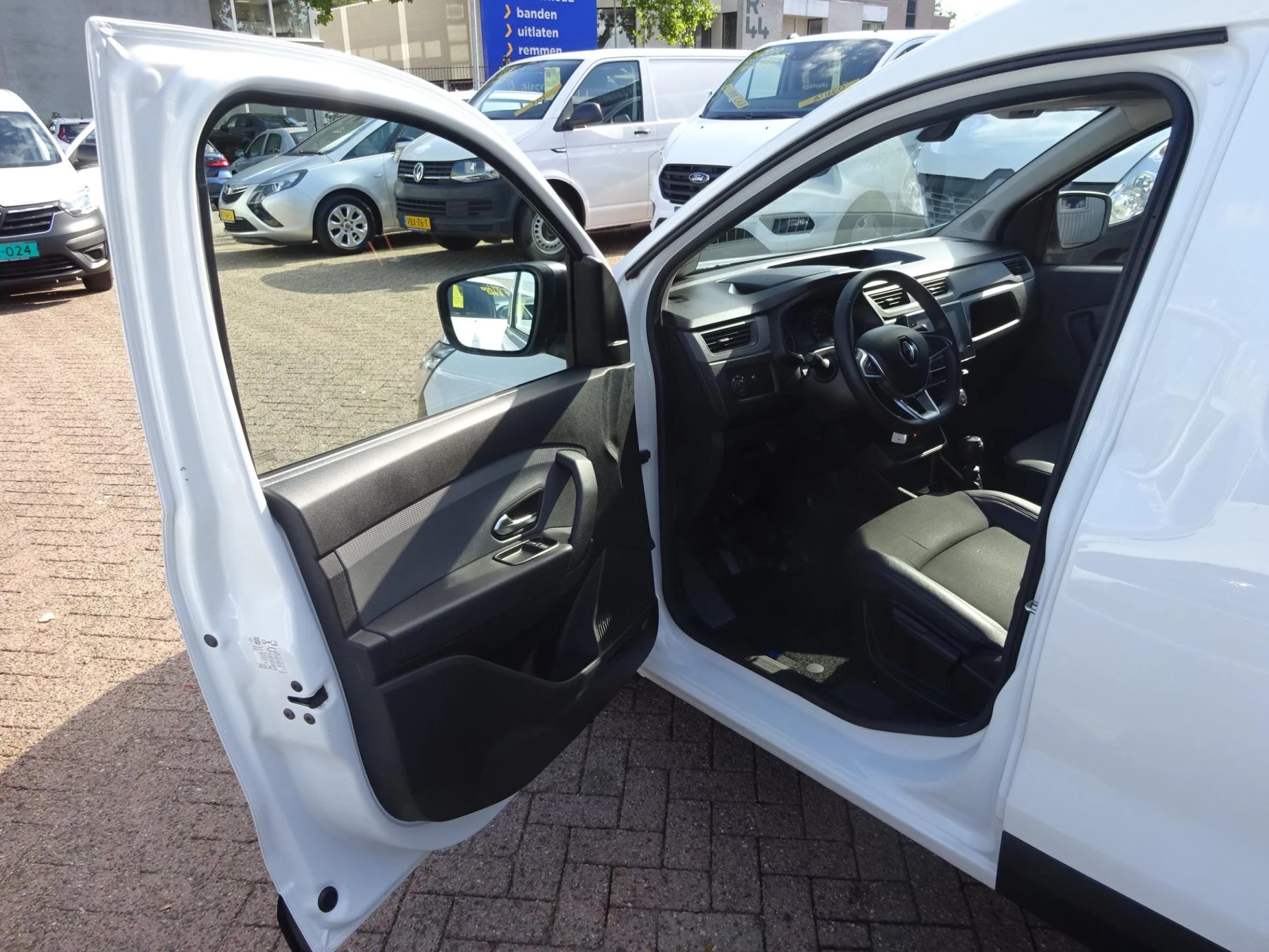 Hoofdafbeelding Renault Express