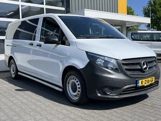 Hoofdafbeelding Mercedes-Benz Vito Mercedes-Benz Vito Tourer 8-persoons 116 CDI Pro Lang Airco Cruise control PDC Euro 6  geschikt voor Taxi Groeps vervoer Personenbus Combi Kombi Tourer
