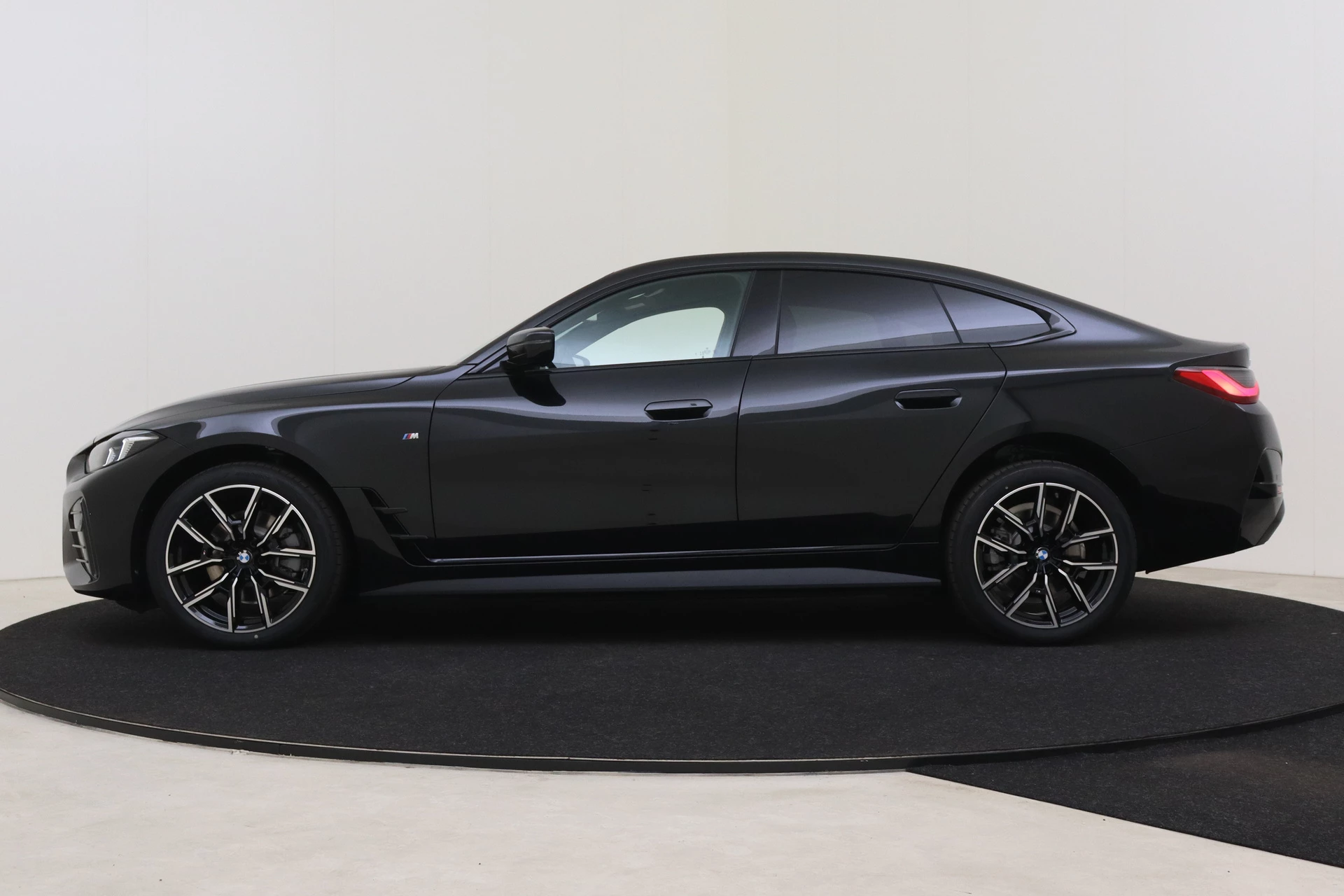 Hoofdafbeelding BMW i4