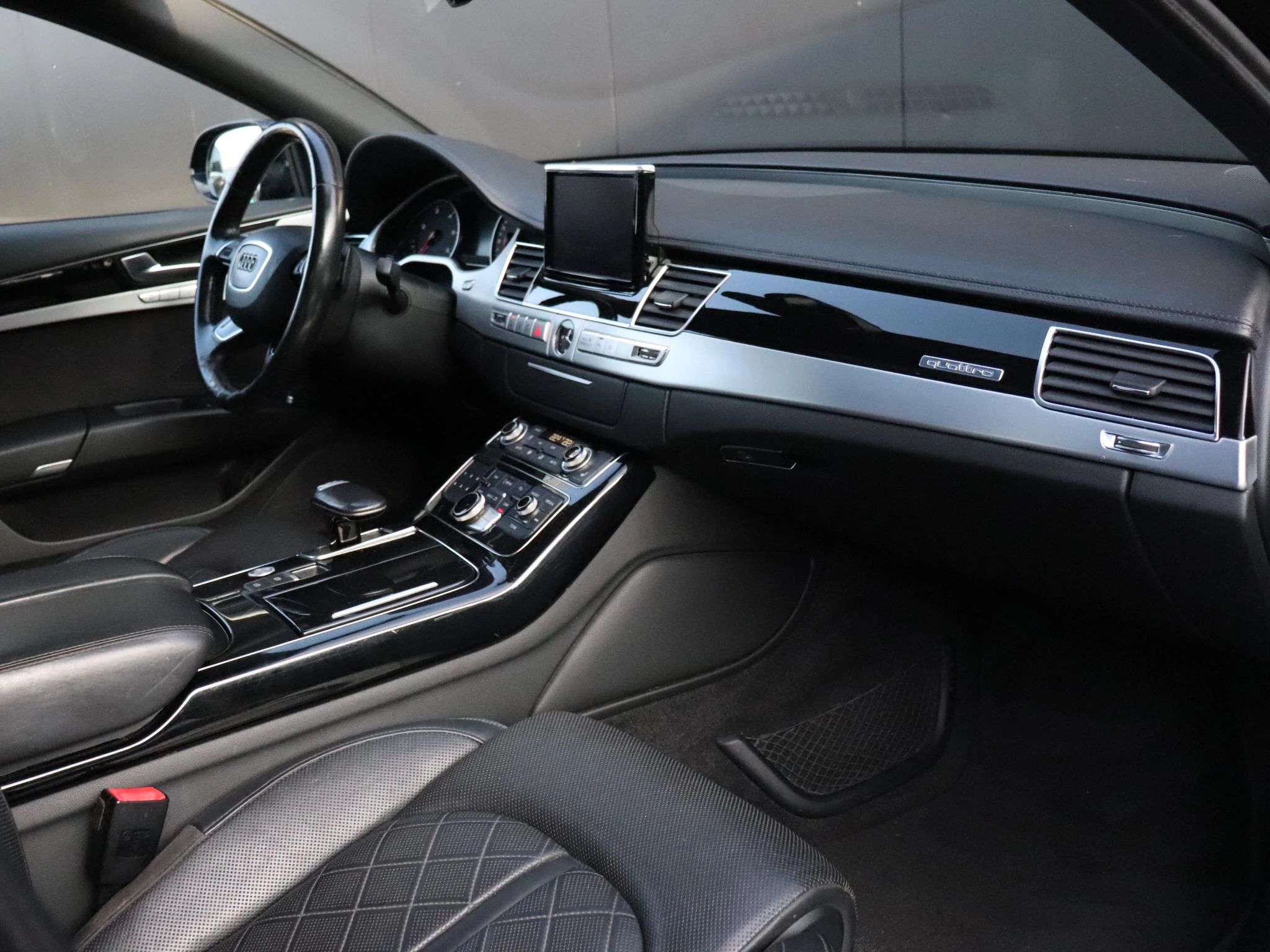 Hoofdafbeelding Audi A8