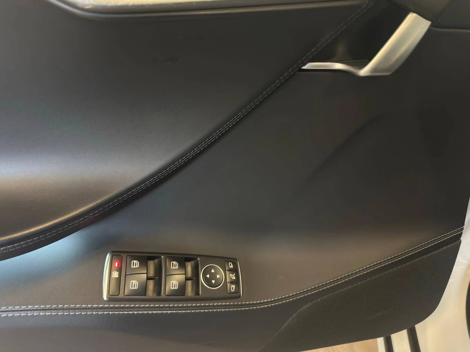 Hoofdafbeelding Tesla Model S