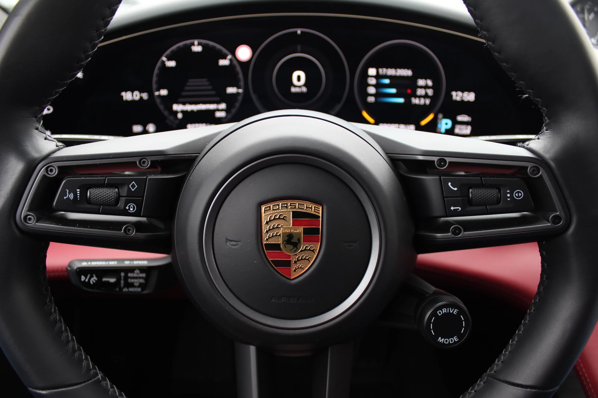 Hoofdafbeelding Porsche Taycan