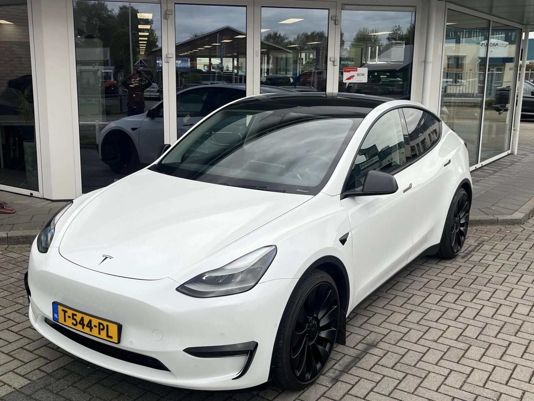 Hoofdafbeelding Tesla Model Y