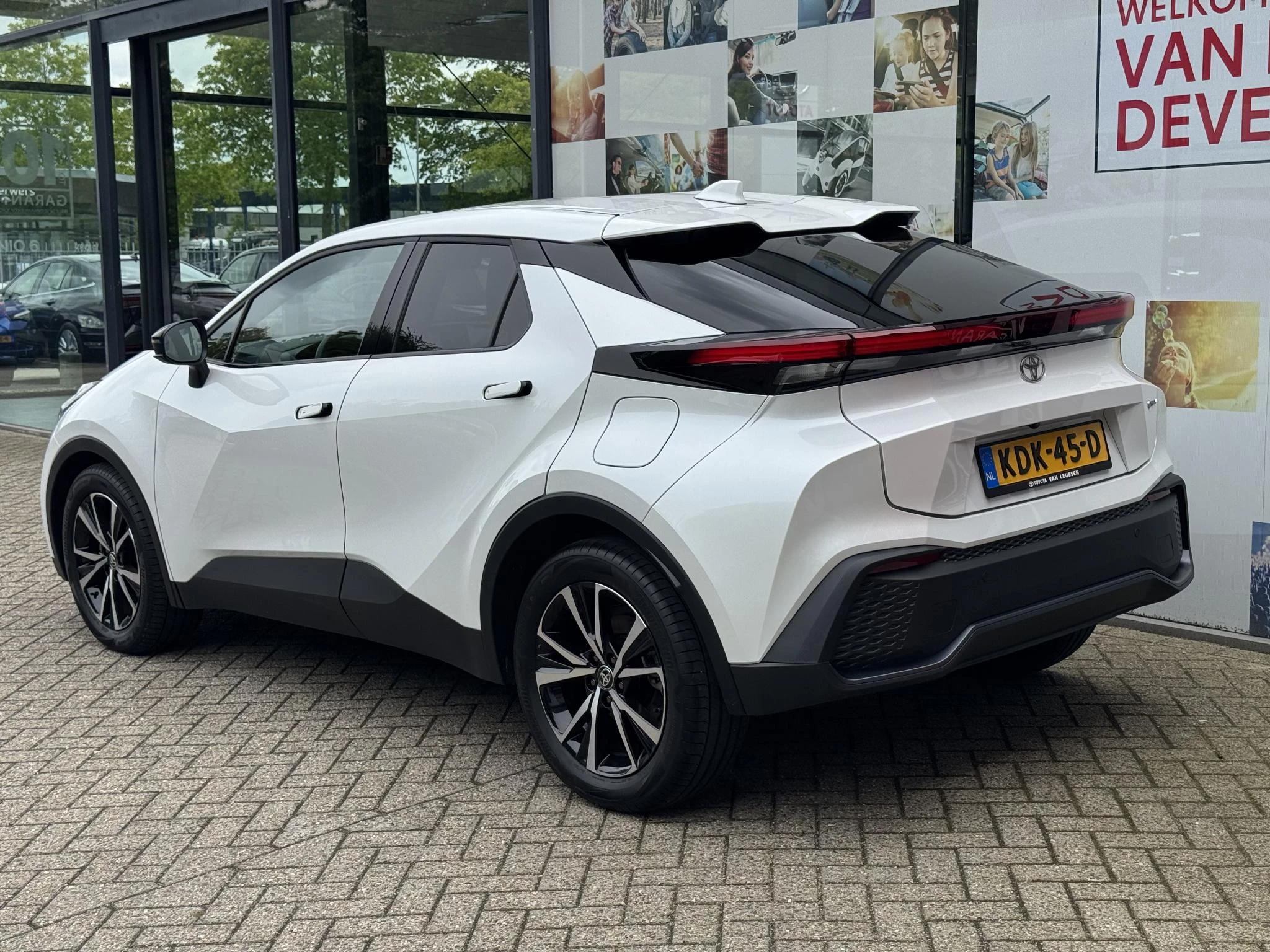 Hoofdafbeelding Toyota C-HR