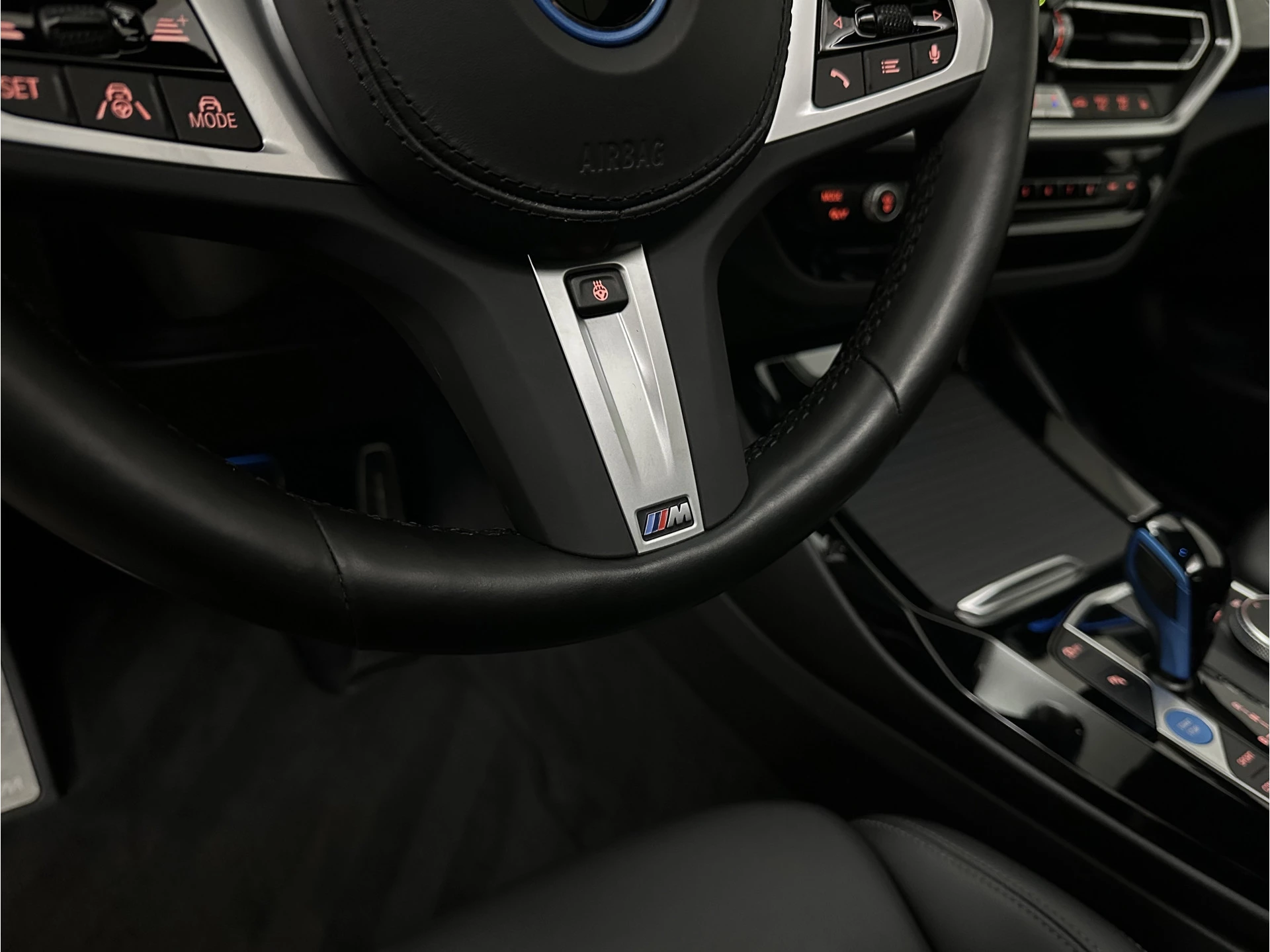 Hoofdafbeelding BMW iX3