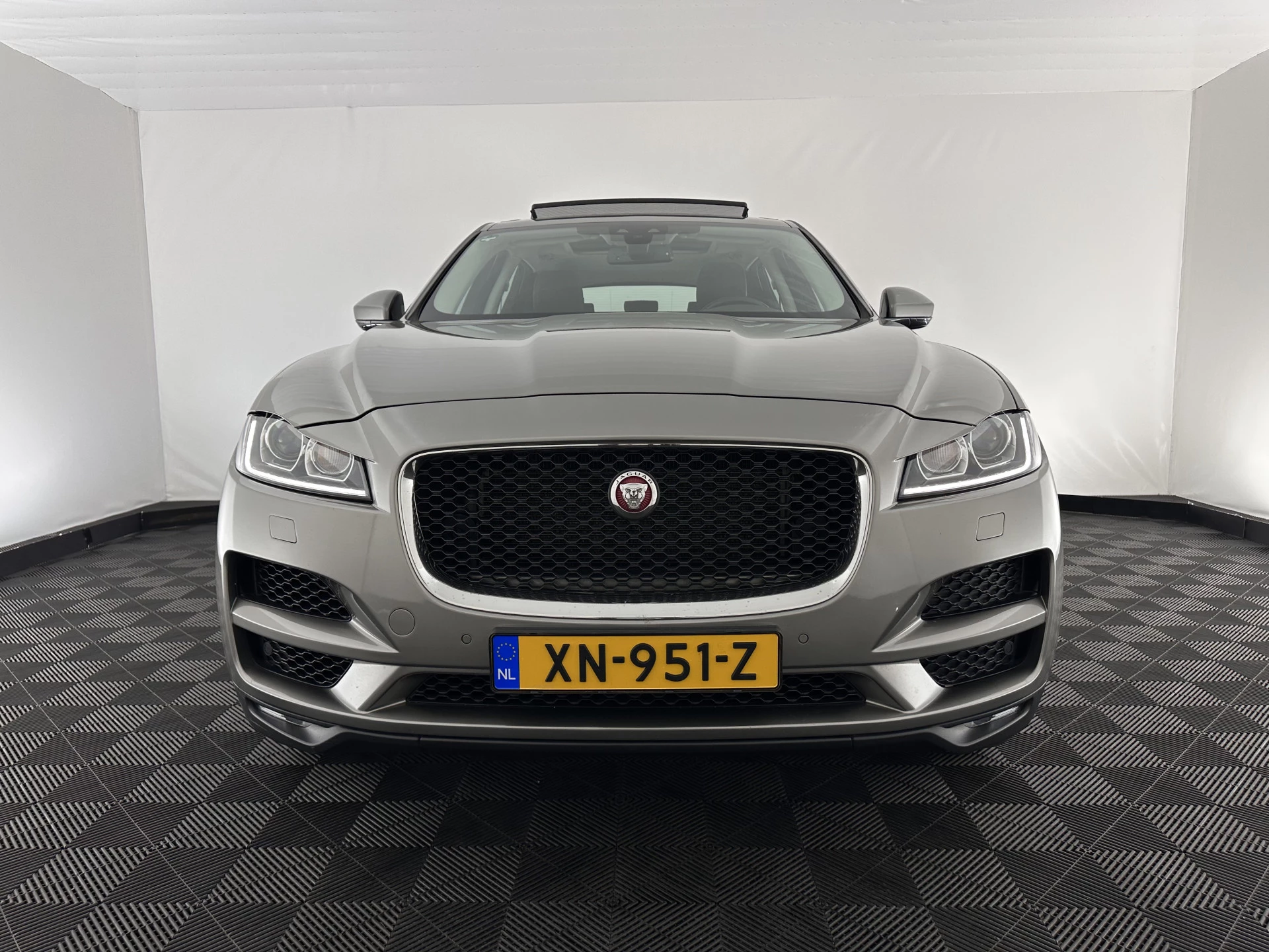 Hoofdafbeelding Jaguar F-PACE