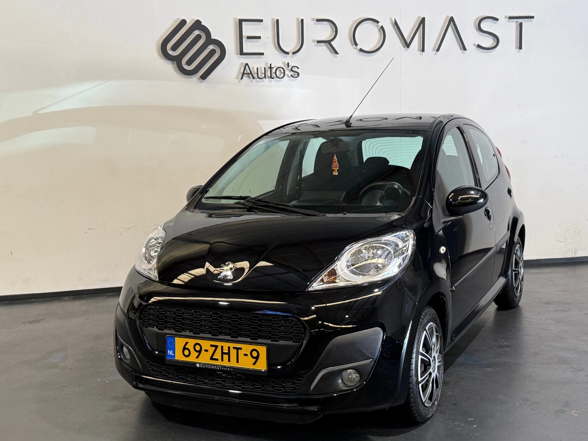 Hoofdafbeelding Peugeot 107
