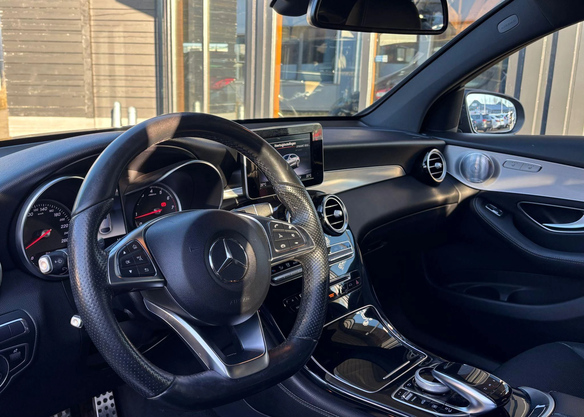 Hoofdafbeelding Mercedes-Benz GLC