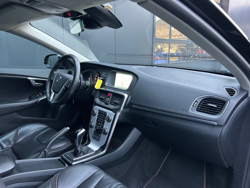 Hoofdafbeelding Volvo V40