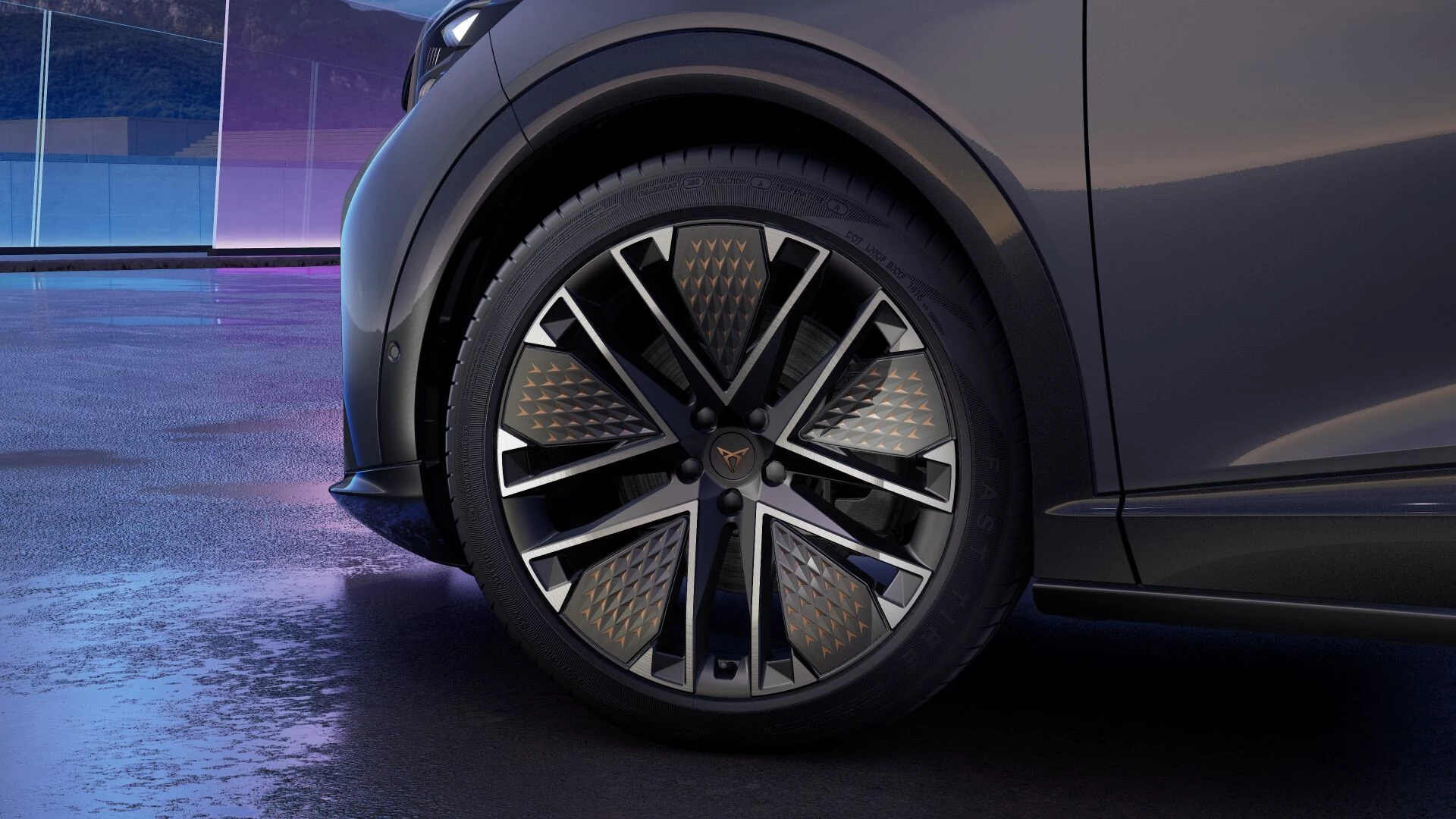 Hoofdafbeelding CUPRA Tavascan