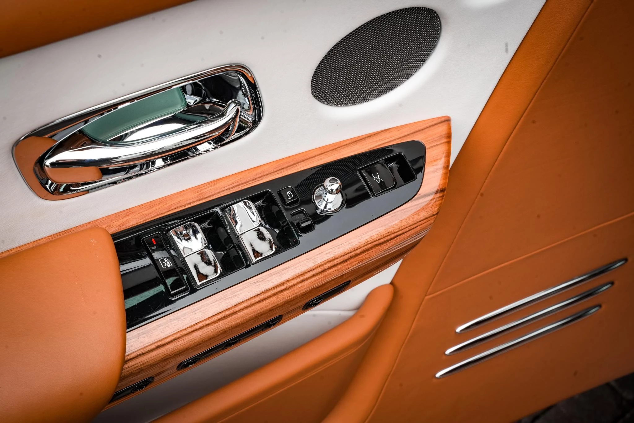 Hoofdafbeelding Rolls-Royce Phantom