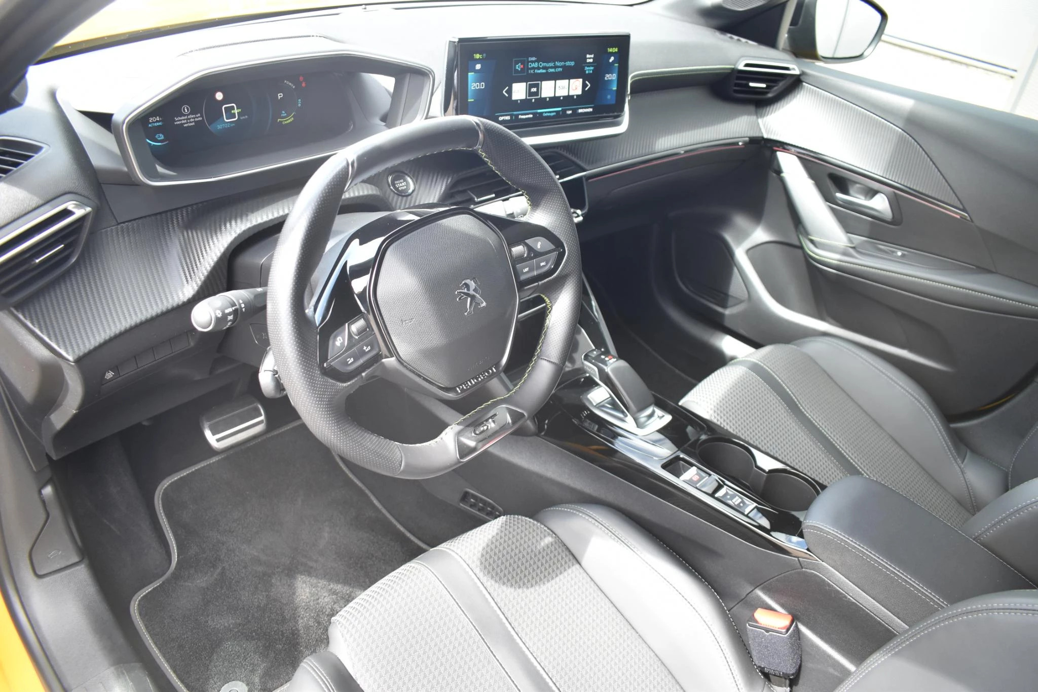 Hoofdafbeelding Peugeot e-208