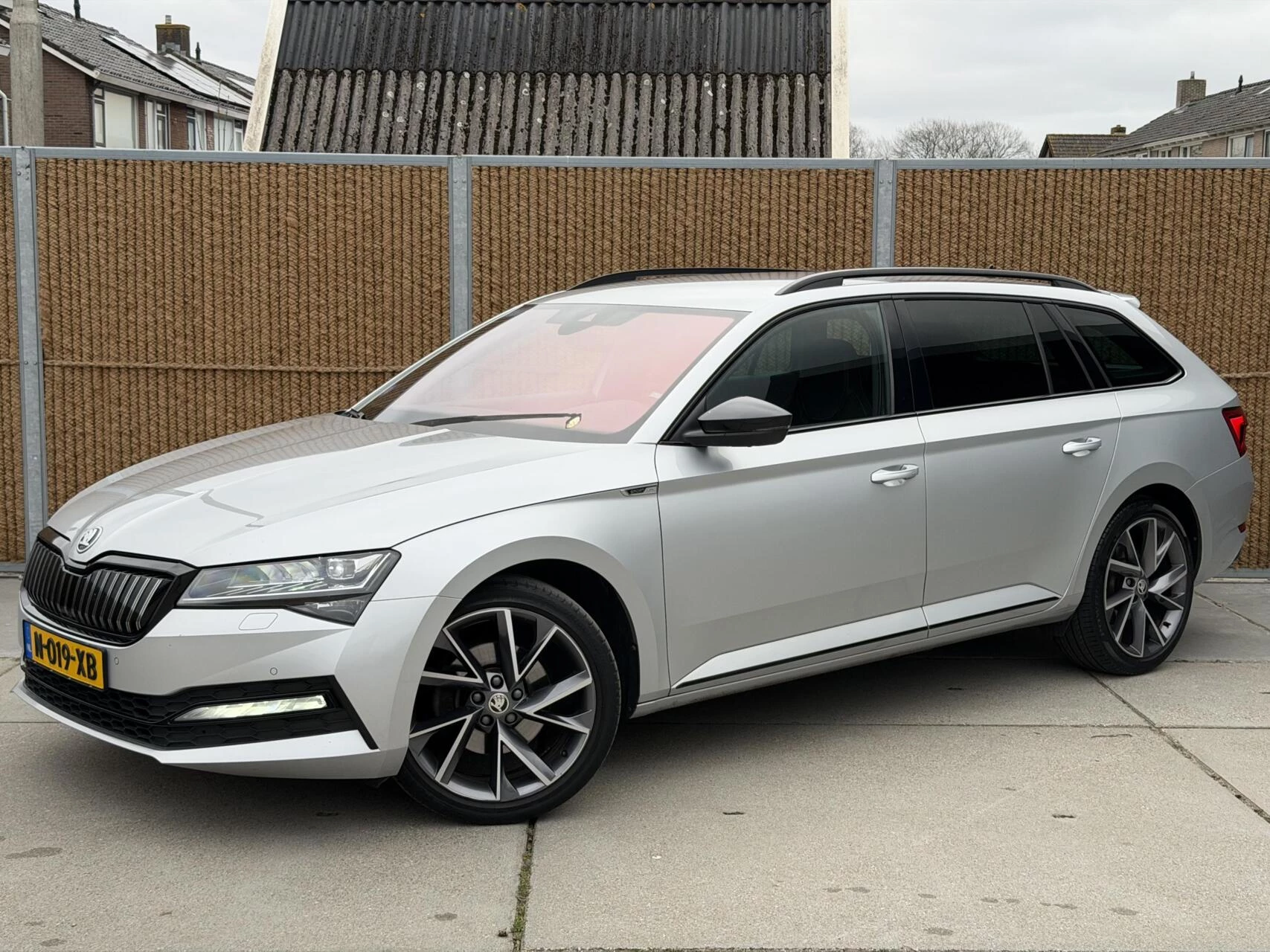 Hoofdafbeelding Škoda Superb
