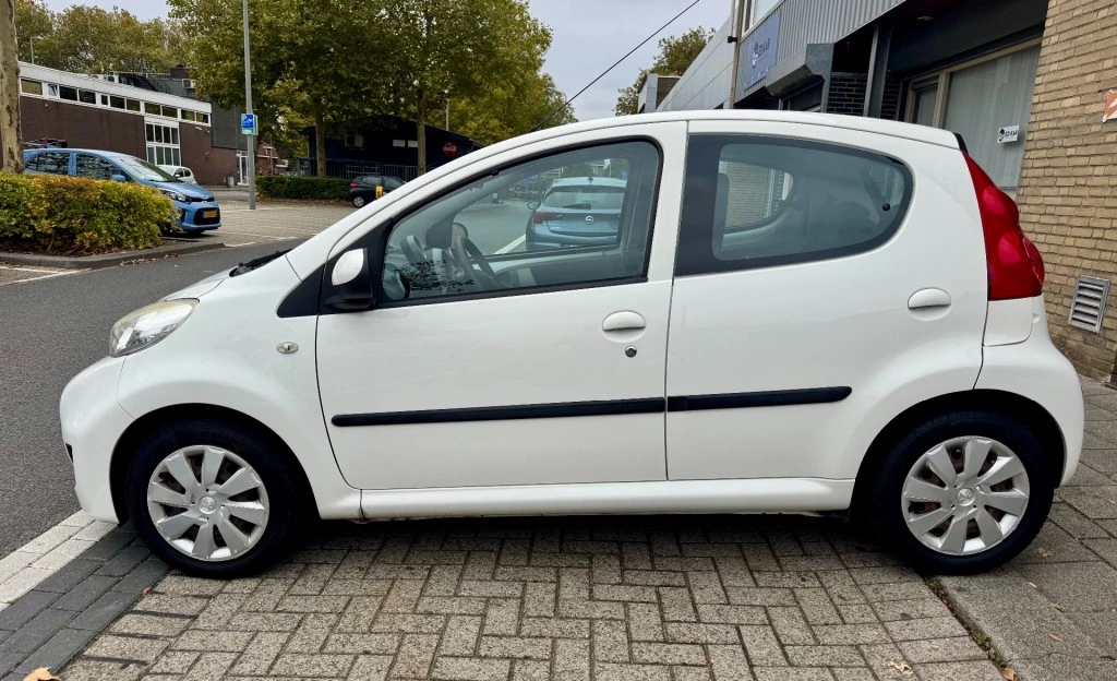 Hoofdafbeelding Peugeot 107