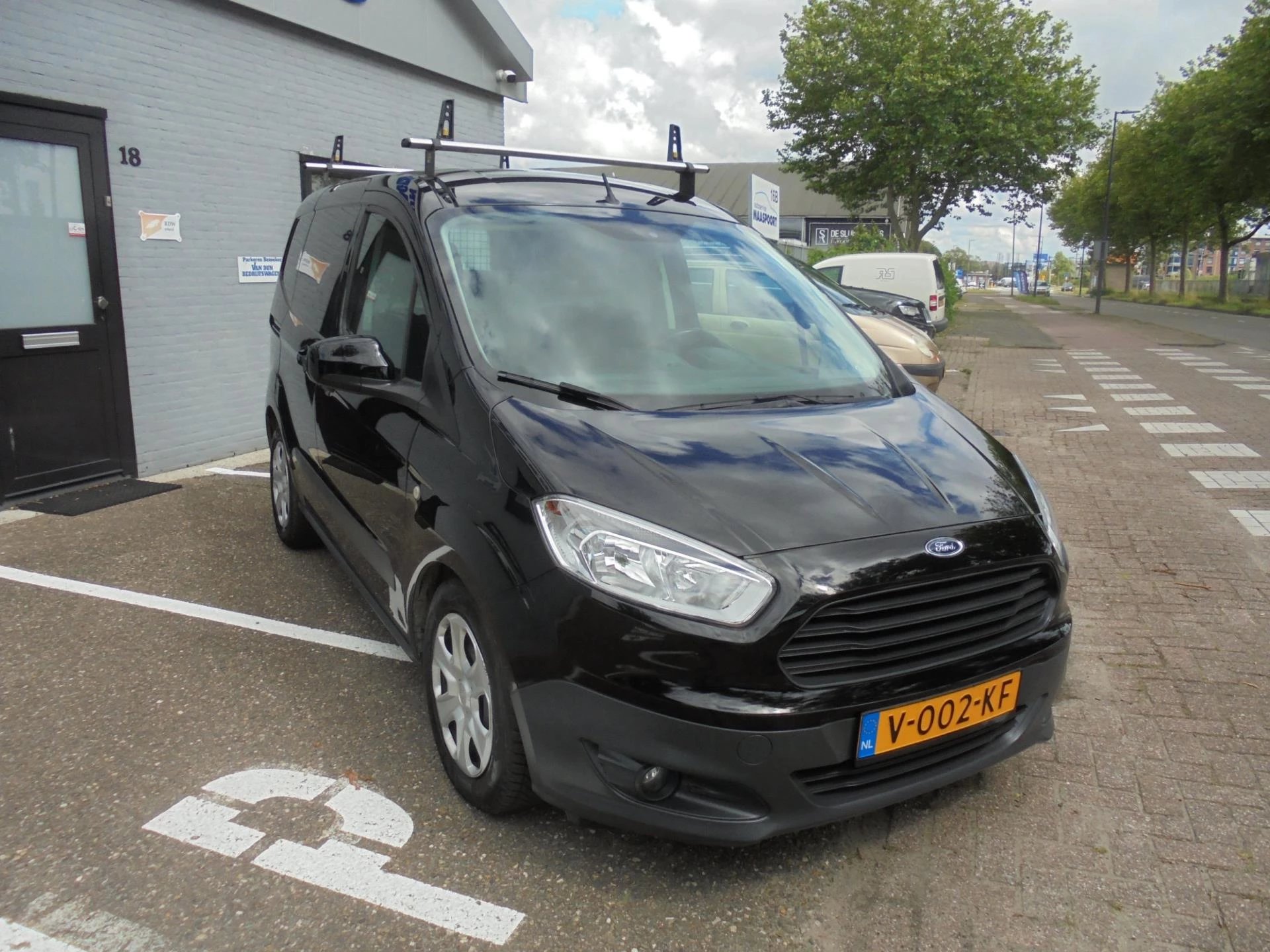 Hoofdafbeelding Ford Transit Courier