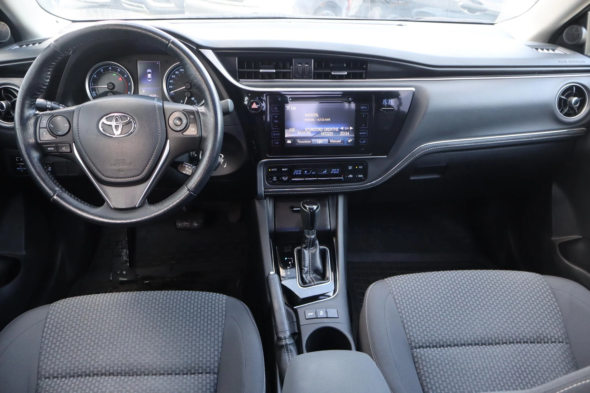 Hoofdafbeelding Toyota Corolla