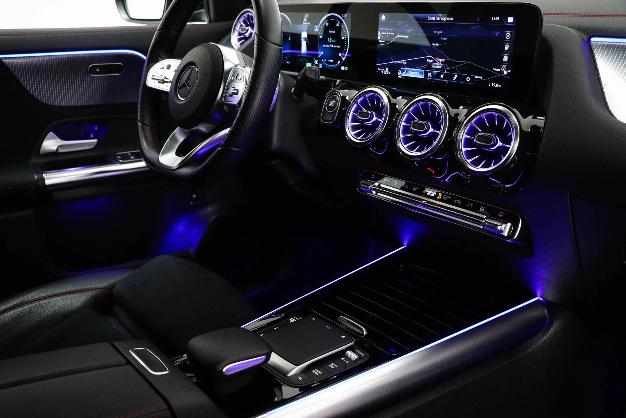 Hoofdafbeelding Mercedes-Benz EQA