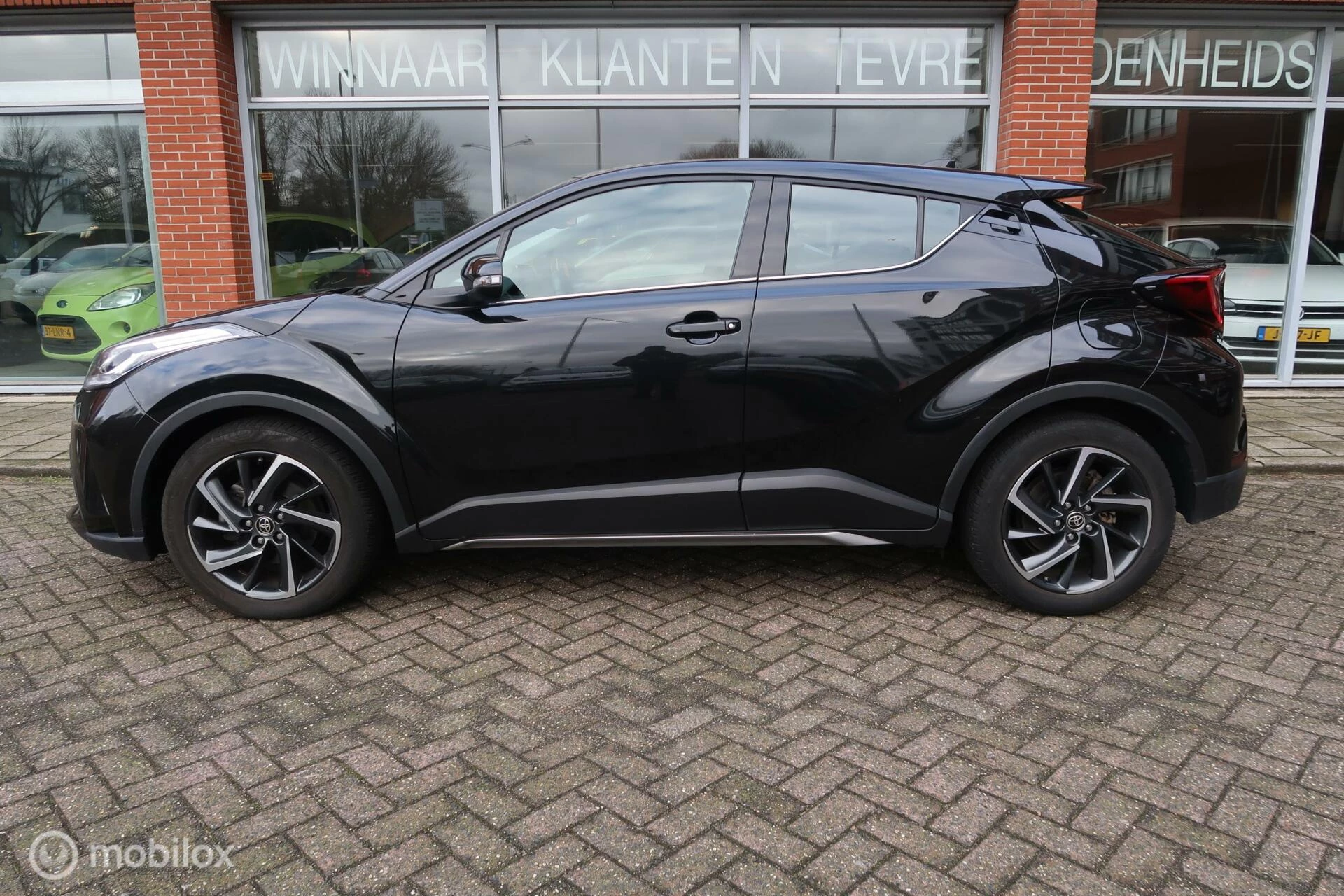 Hoofdafbeelding Toyota C-HR