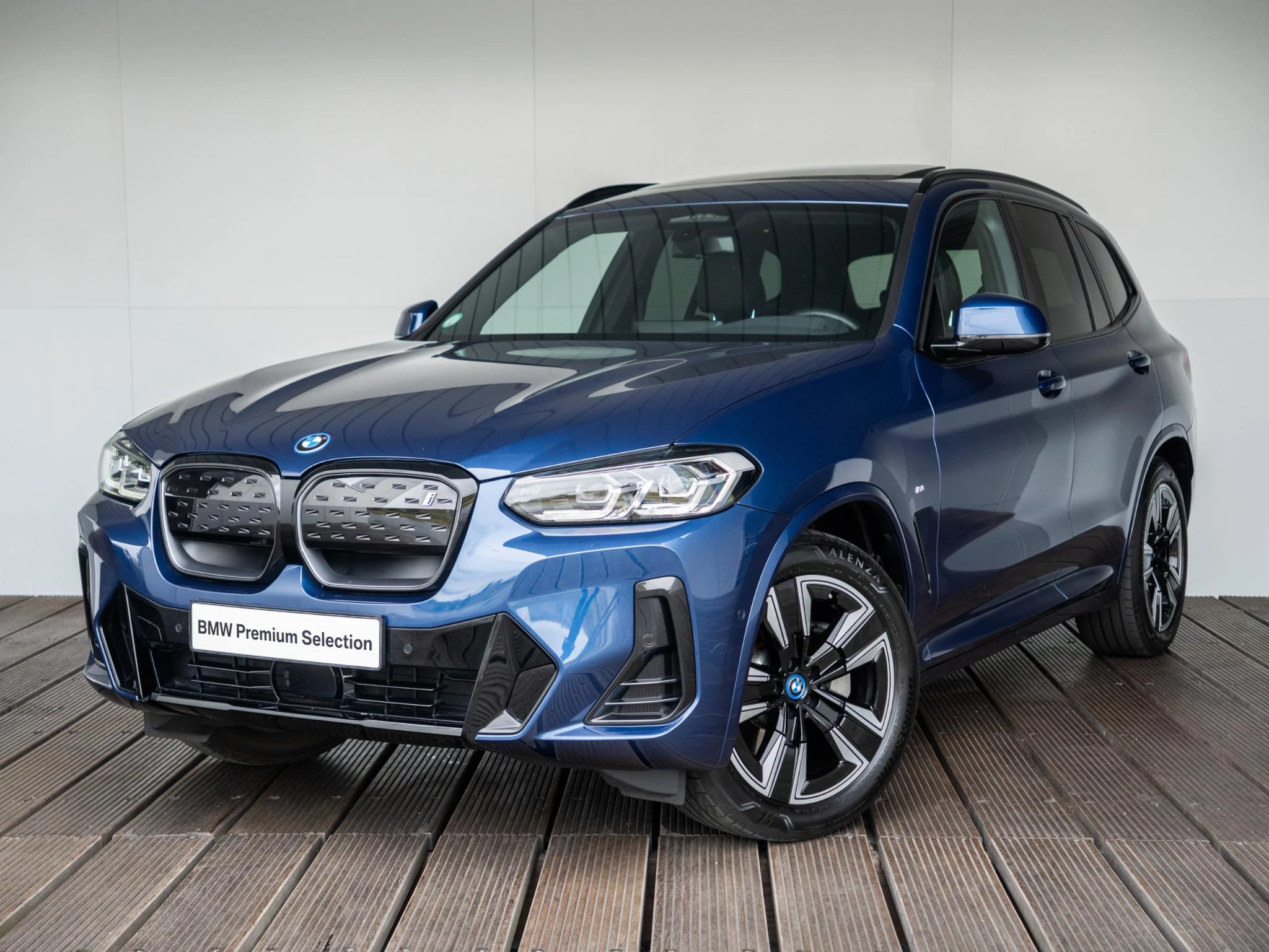 Hoofdafbeelding BMW iX3