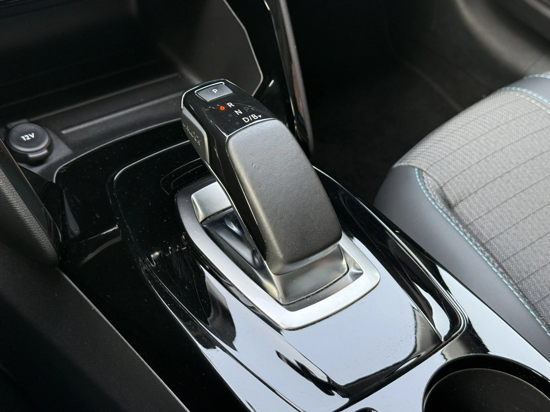 Hoofdafbeelding Peugeot e-208